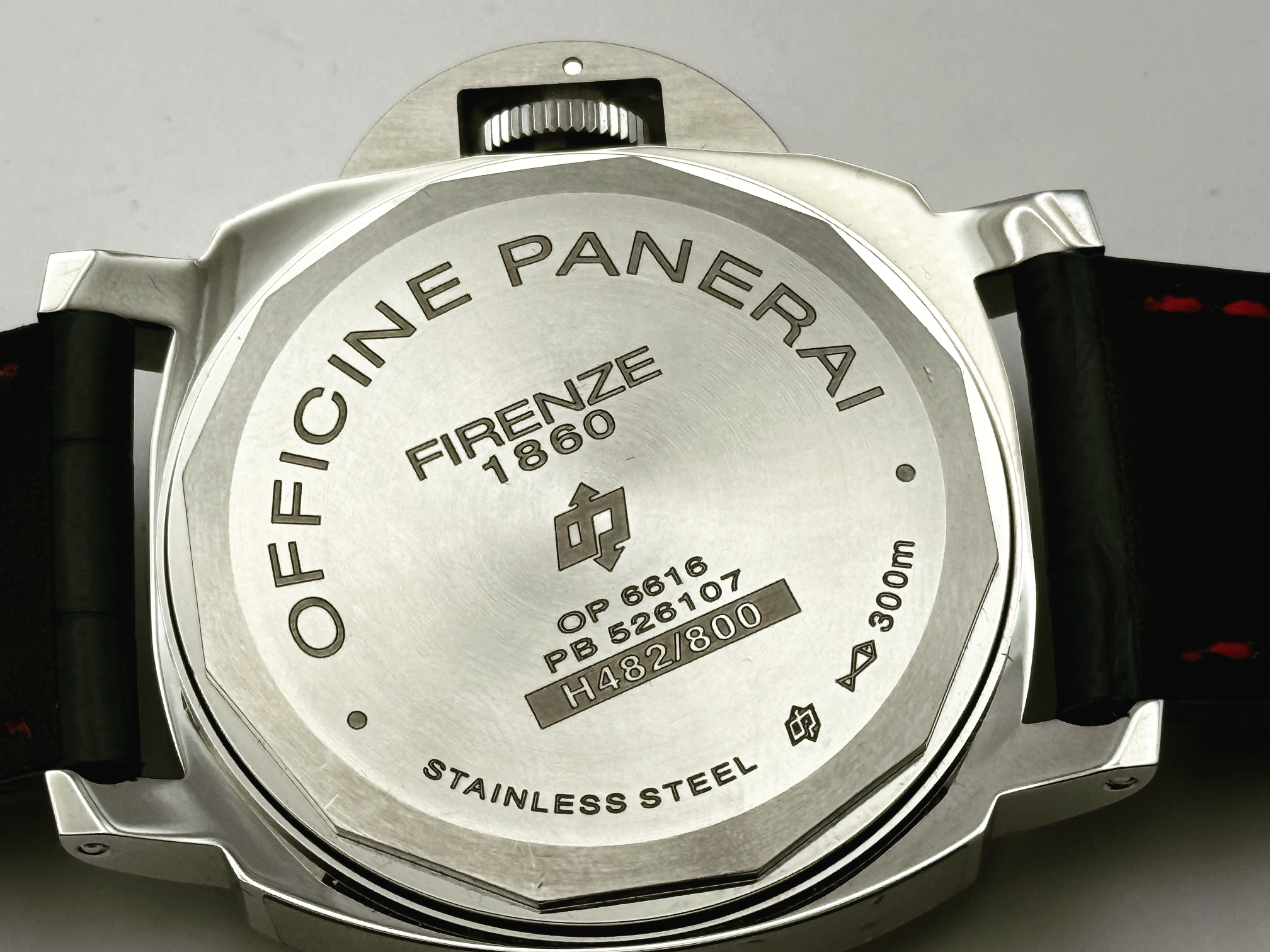 Montre Panerai PAM 00000 Luminor Base restaurée par un professionnel
