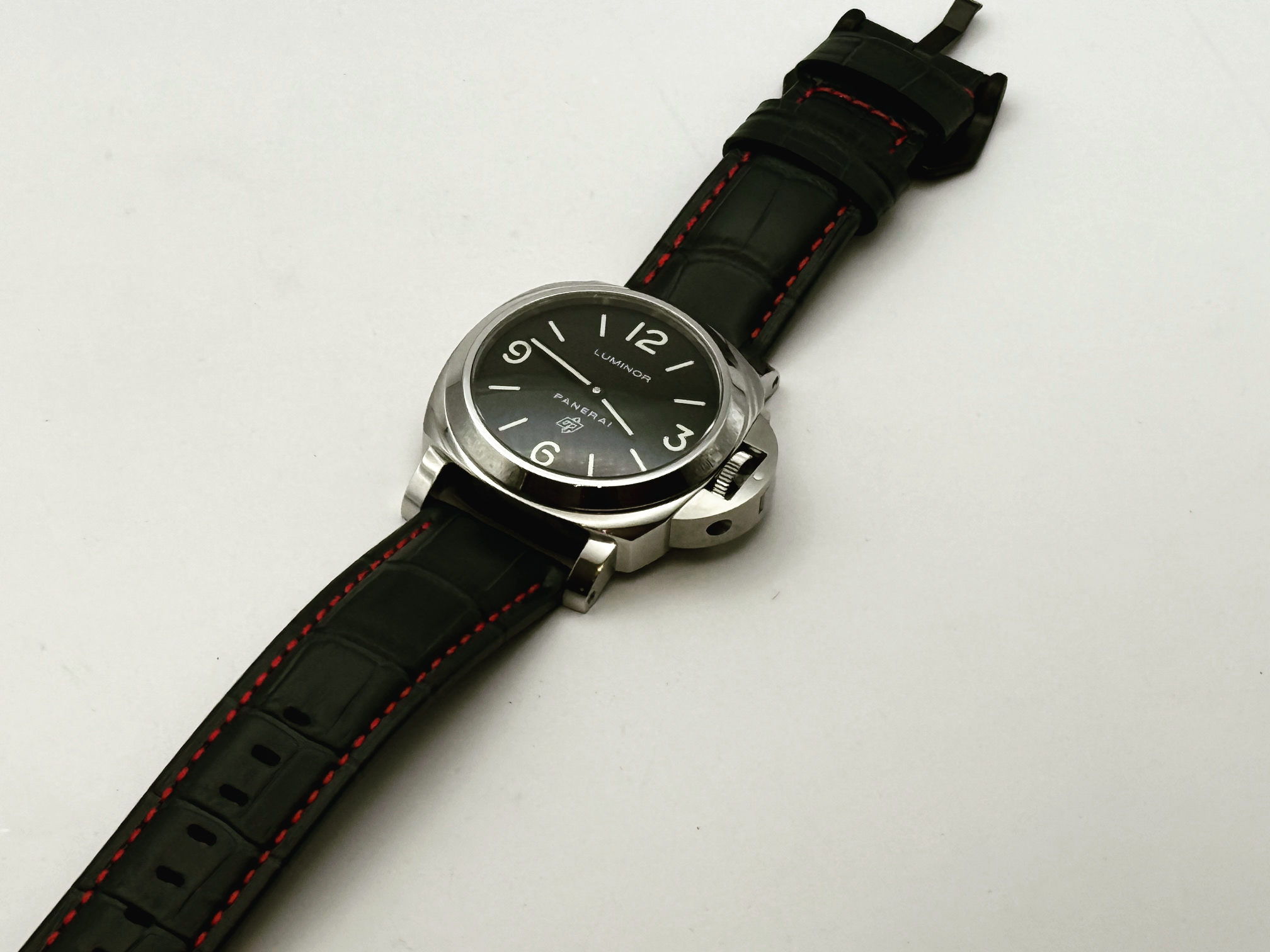 Montre Panerai PAM 00000 Luminor Base restaurée par un professionnel