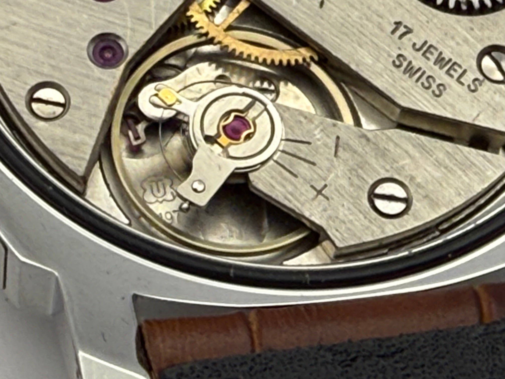 Panerai PAM 01000 Luminor Base Professionally Restored Watch