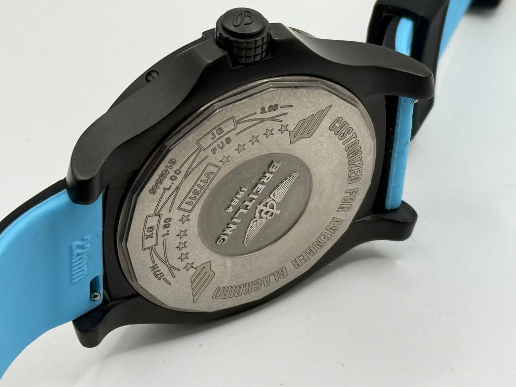 Breitling Avenger Blackbird 44 V17311