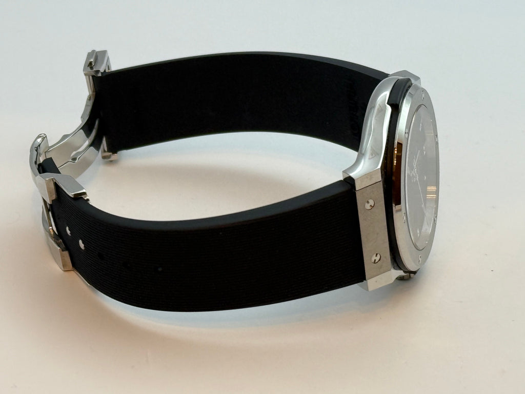 Hublot Classic Fusion Titanium 42 mm 542.NX.1171.RX